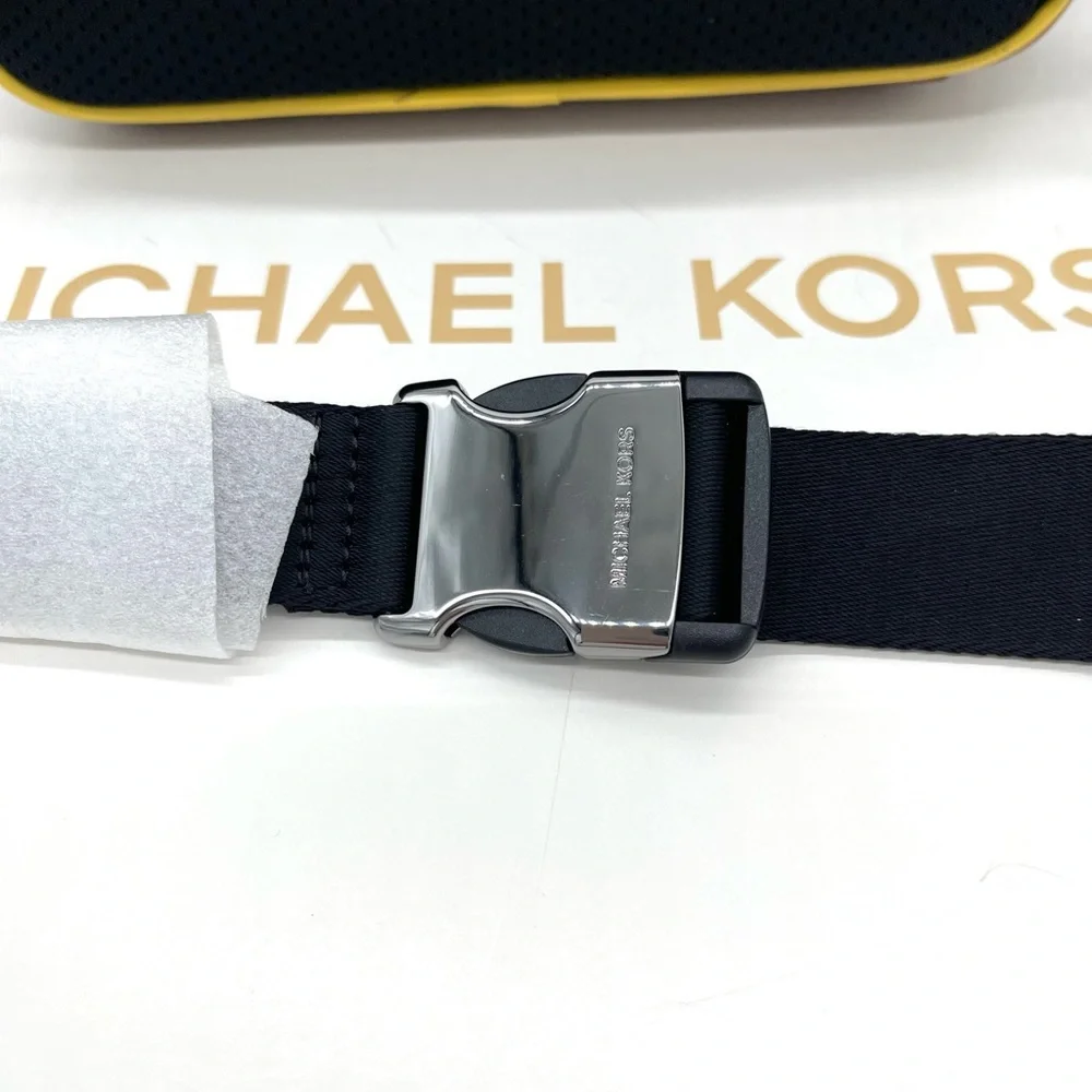Michael Kors Cooper Double Zip Signature Belt Bag - Picture 4 of 11